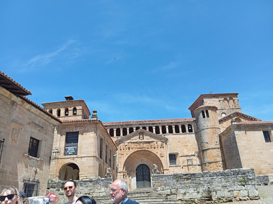 Colegiata De Santillana Del Mar-海边的散提亚拿必去景点