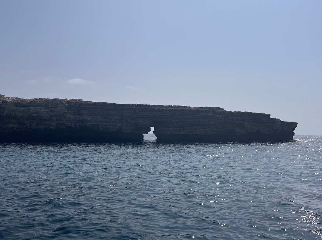BlackLizard Boat Tours-Biniancolla必去景点