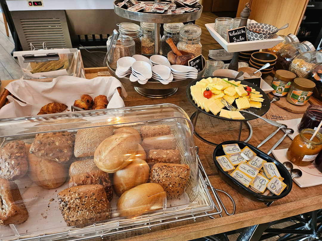 Hagen`s Hotel "eat & meet" Restaurant Bar Louge主图