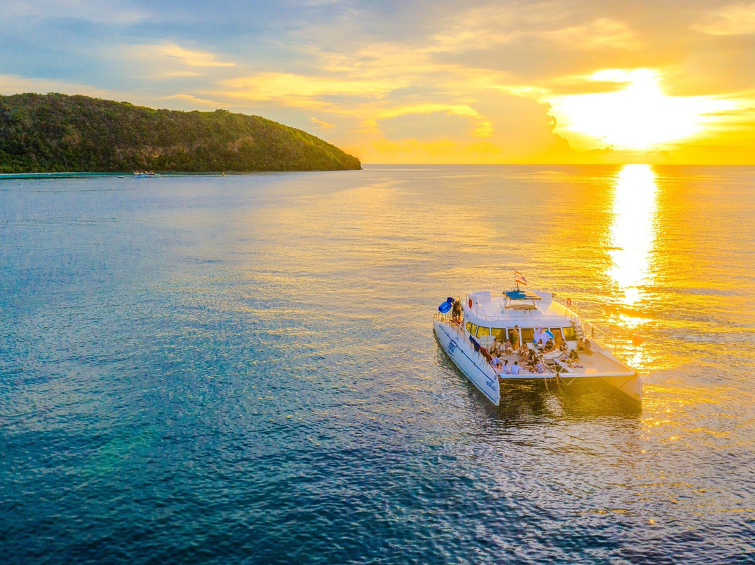 Serenity Yachting - Day Cruise-芭堤雅必去景点