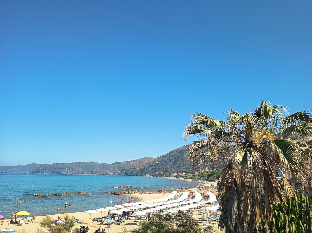 Spiaggia Grande-Acciaroli必去景点