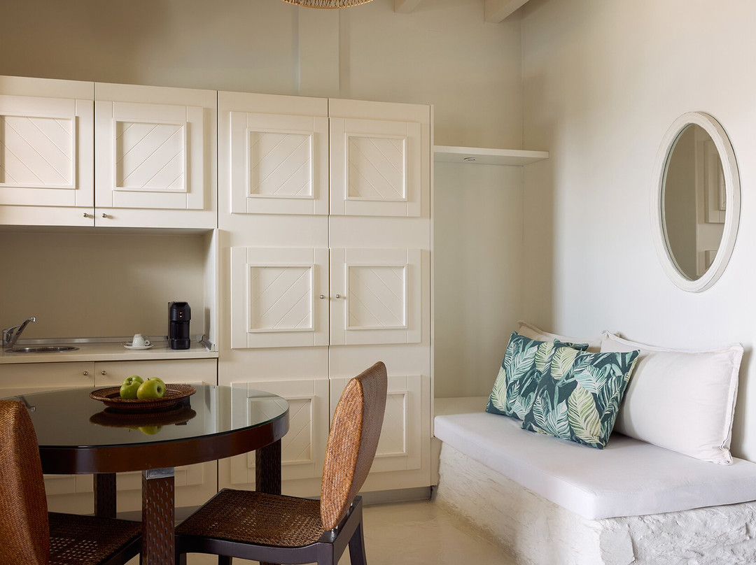 Porto Kea Suites by Sandglass主图
