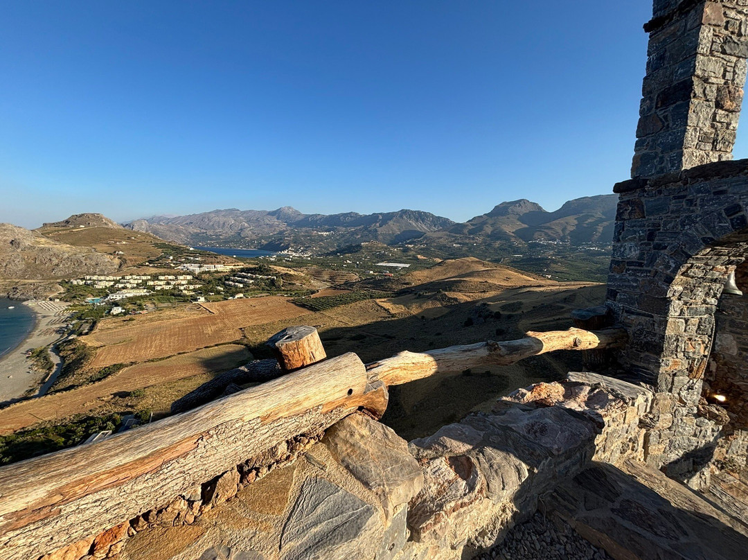 Naos Agíou Paḯsiou-Damnoni必去景点