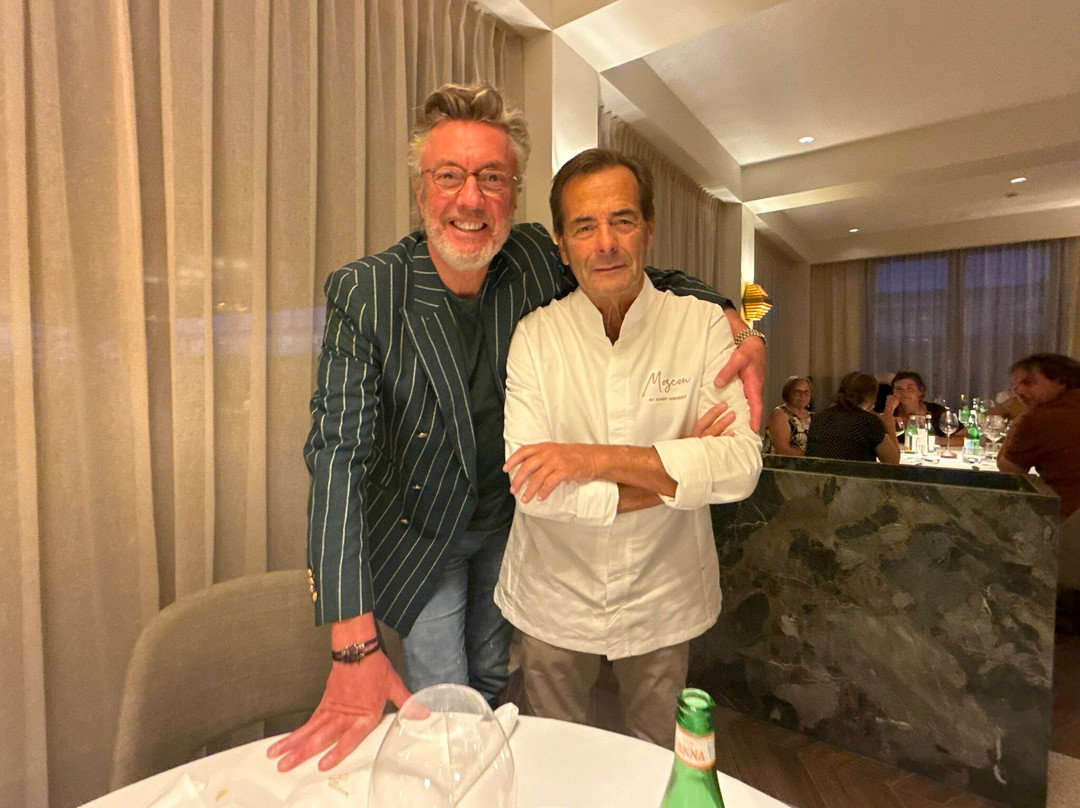 Restaurant Moscou - By Danny Horseele