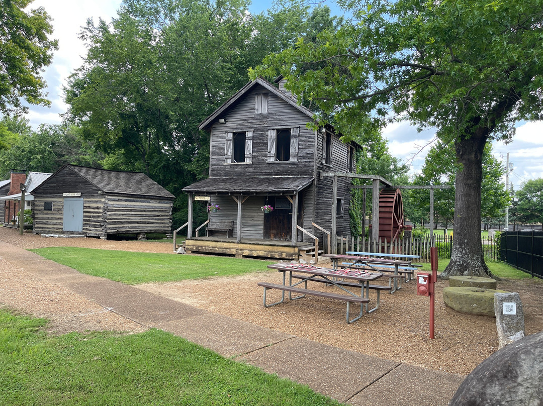 Cannonsburgh  Village-默弗里斯伯勒必去景点