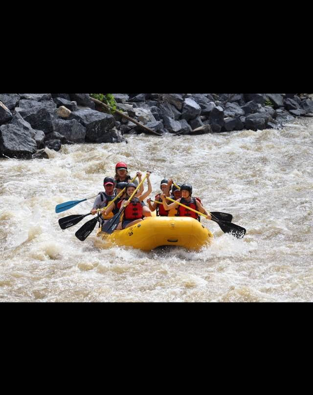 River Rat Whitewater Rafting-Hartford必去景点