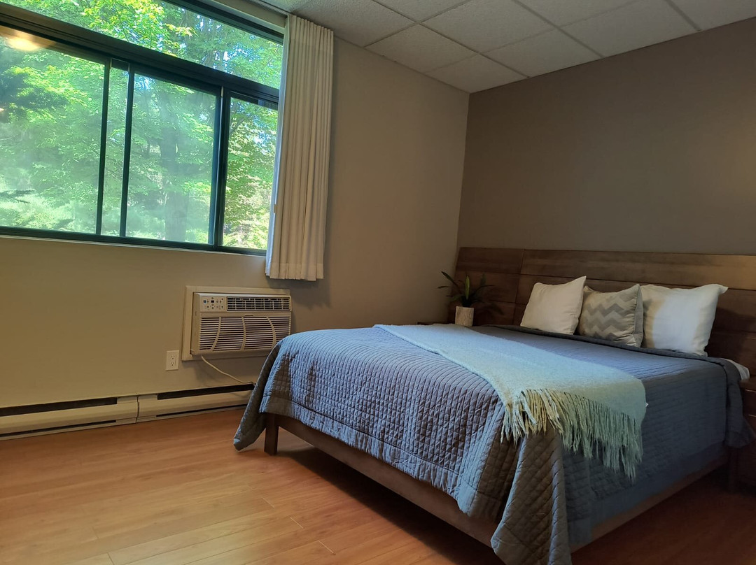 Auberge Du Mont Rigaud主图