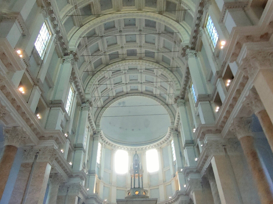 Santuario del SS Crocifisso di Boca-Boca必去景点