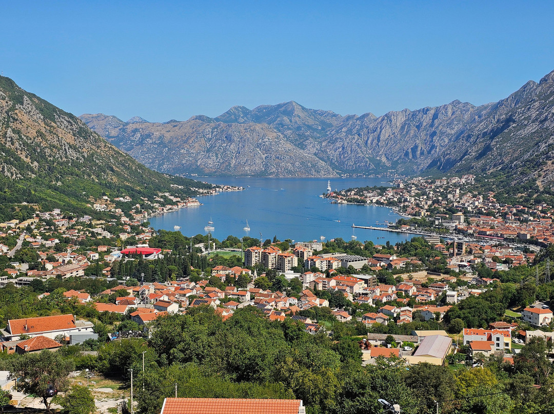 Tour By Nef-科托尔必去景点