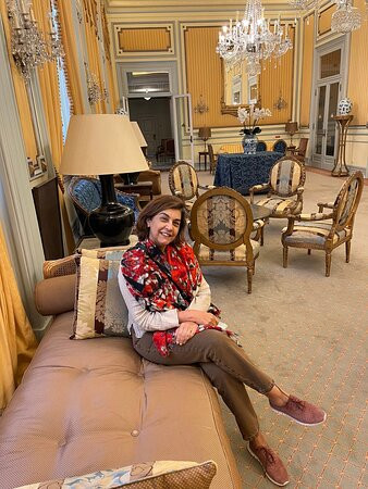 艾薇达宫殿酒店主图