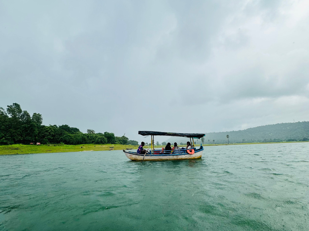 Dudhni Lake-锡尔瓦萨必去景点