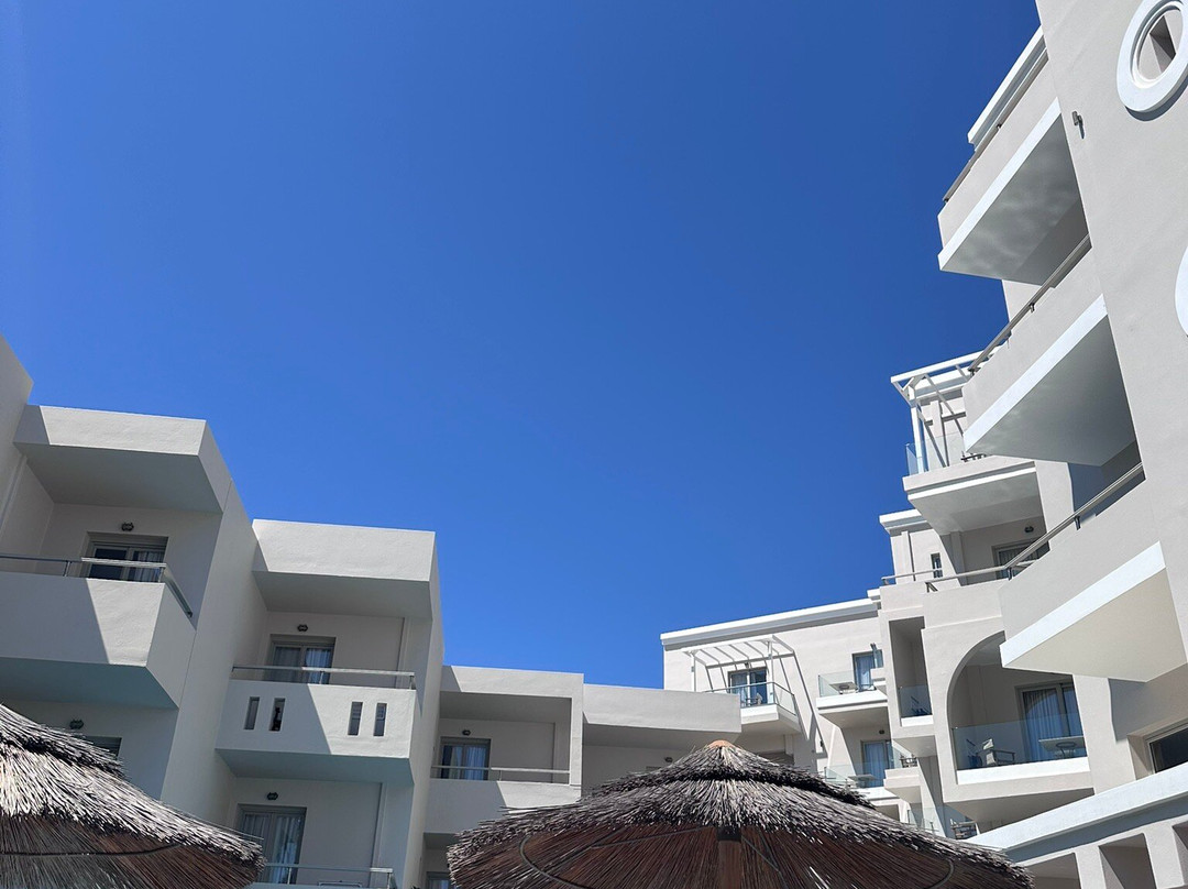 Parasol Luxury Hotel & Suites主图