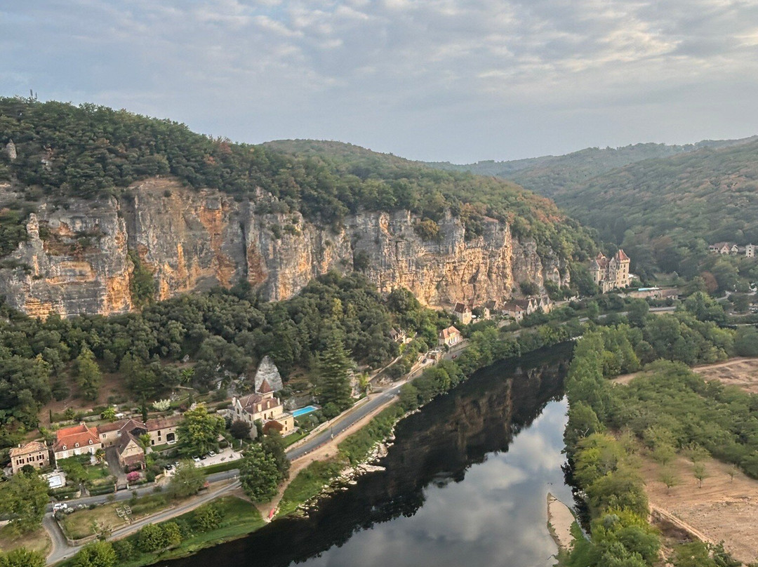 Perigord Dordogne Montgolfieres-Castelnaud-la-Chapelle必去景点