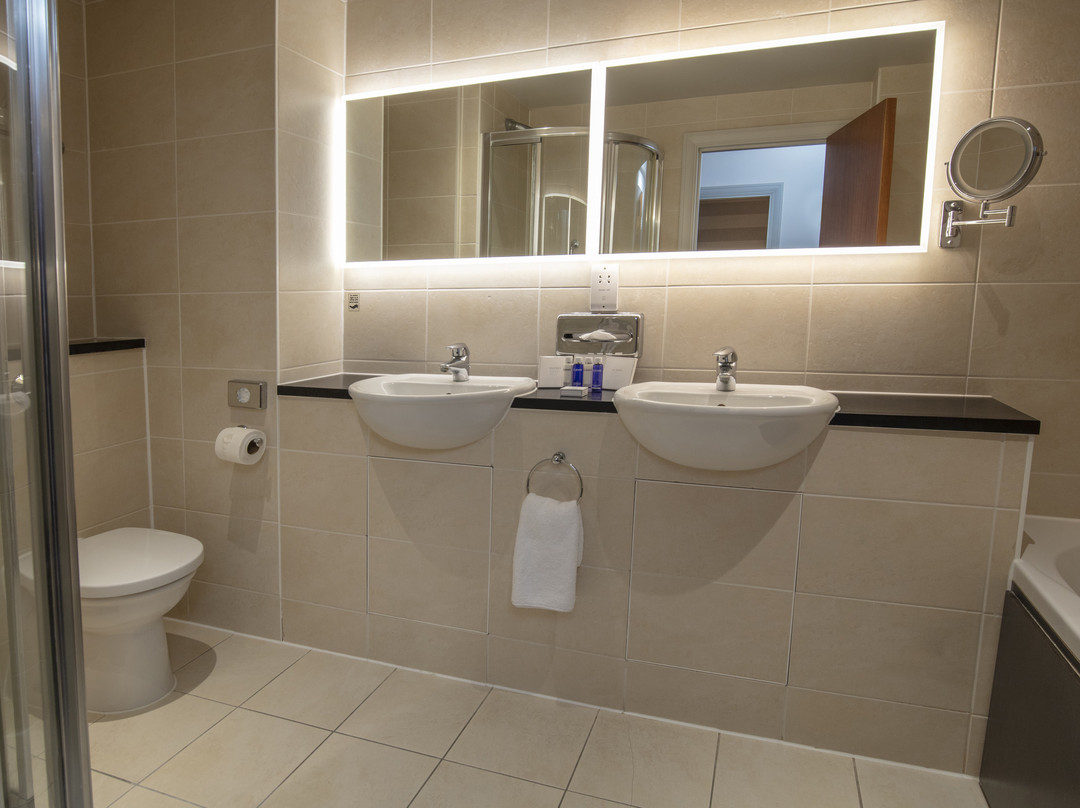 Cambridge Belfry Hotel & Spa主图