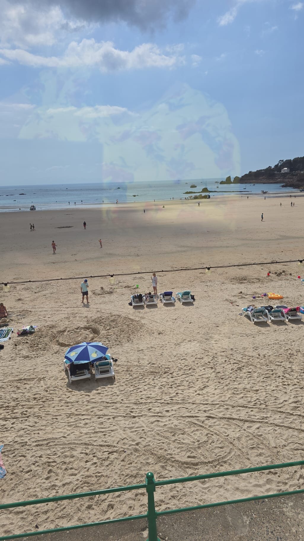 The Golden Sands-官方