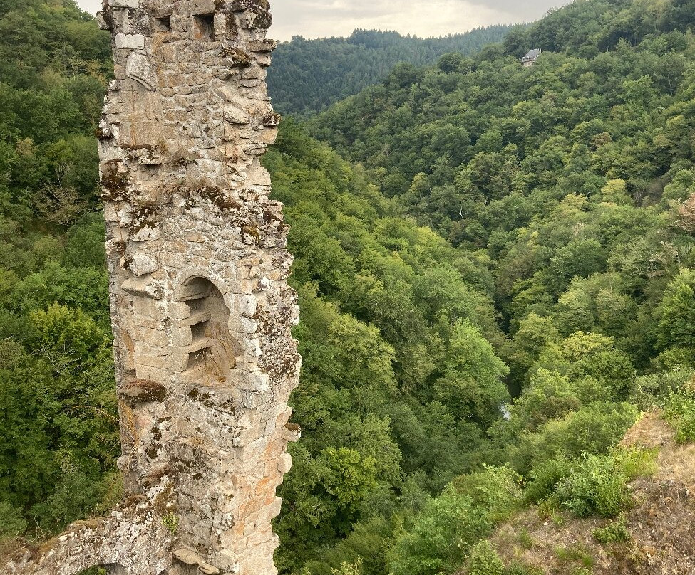 Les Tours de Merle-Saint-Geniez-o-Merle必去景点