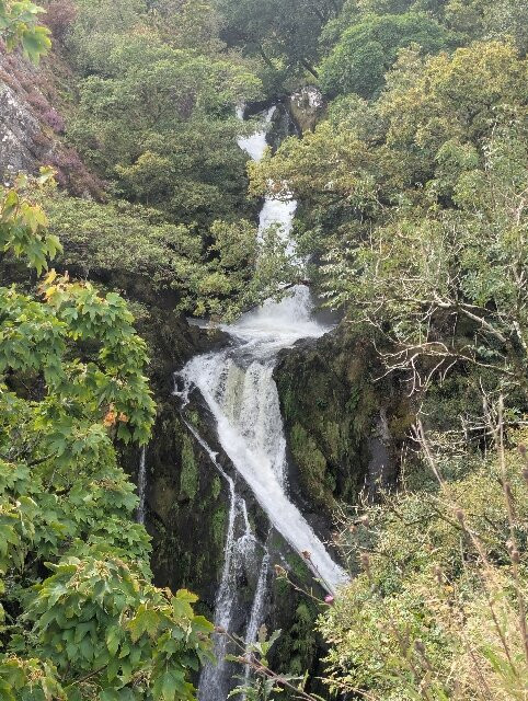 Ceunant Mawr Waterfall-Llanberis必去景点