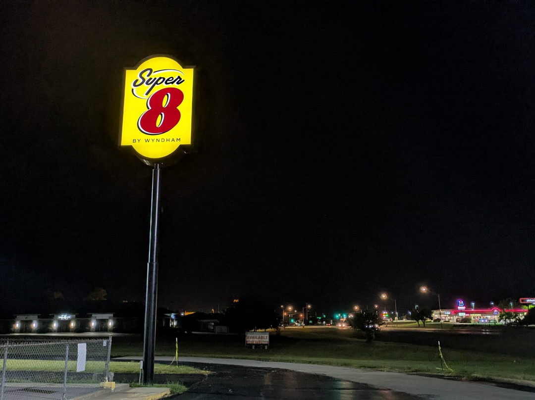 Super 8 by Wyndham Nixa/Springfield Area主图