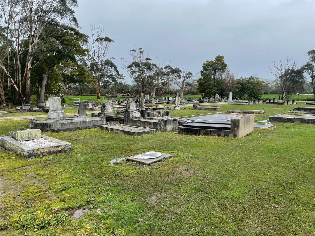 Toora Cemetery-Toora必去景点