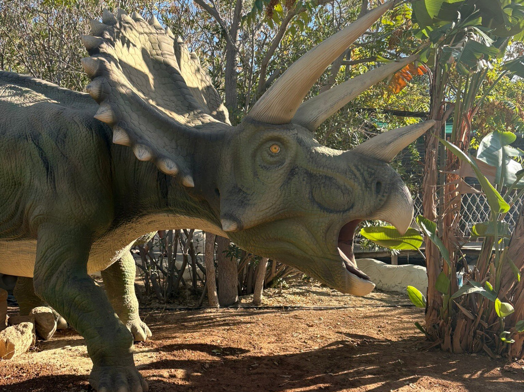 Dinosauria Park-Gournes必去景点
