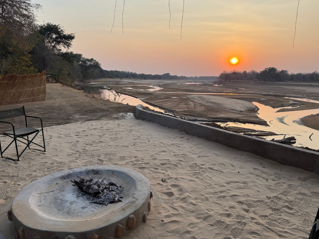 North Luangwa River Lodge & Camp主图