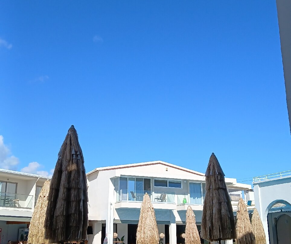 Papillon Hotel主图