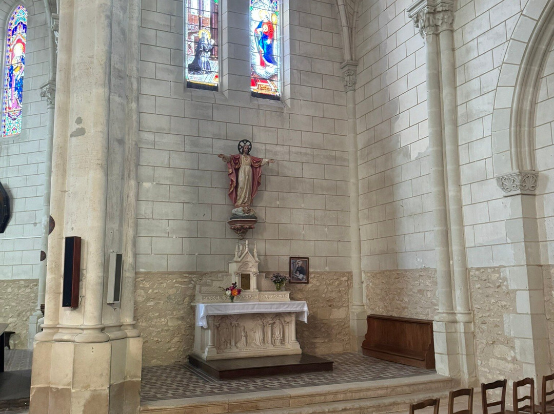 Eglise de la Trinite-Pleumartin必去景点