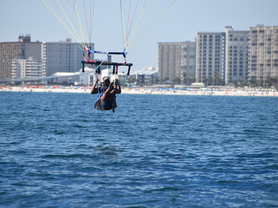 Pleasure Island Parasail-橙色海湾必去景点