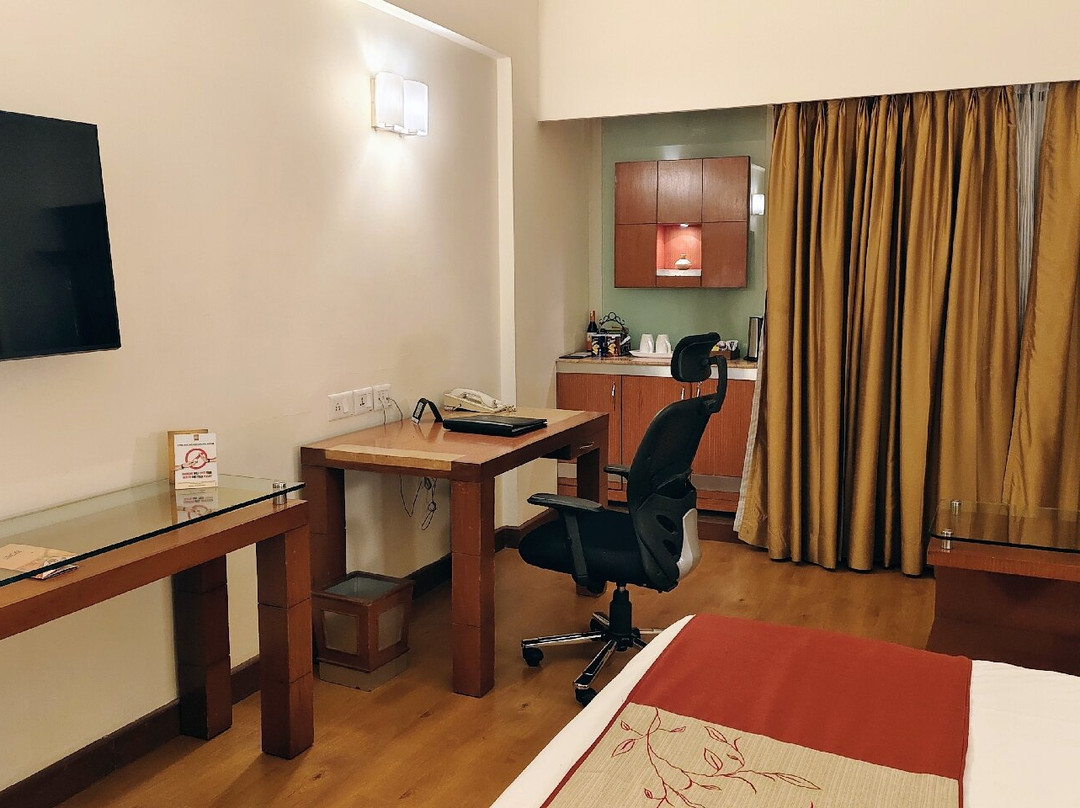 New Surya Hotel主图