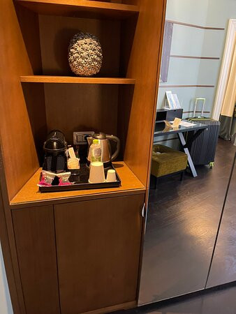 斯汤达尔酒店主图