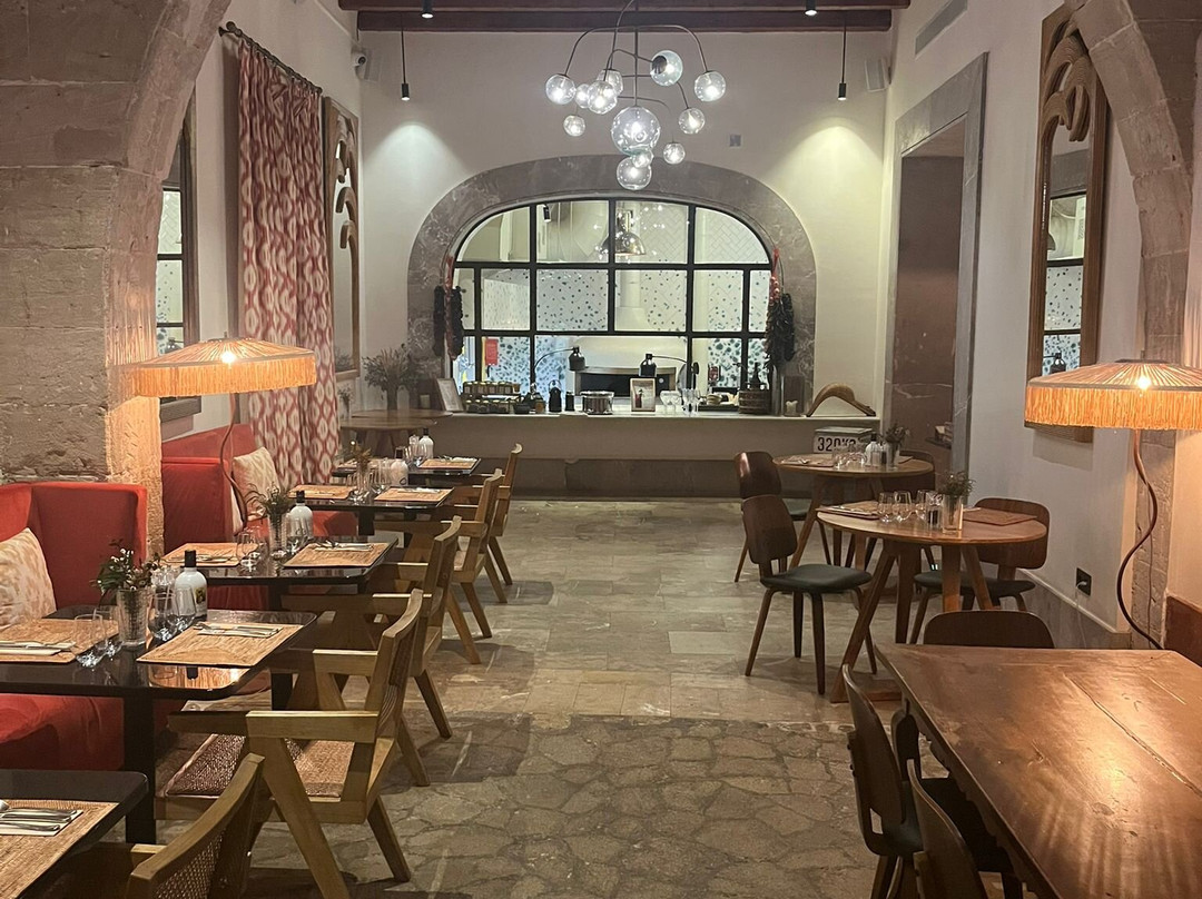 Puro Grand Hotel主图