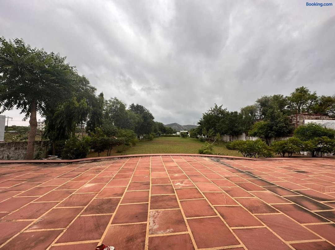 Shubham Resort