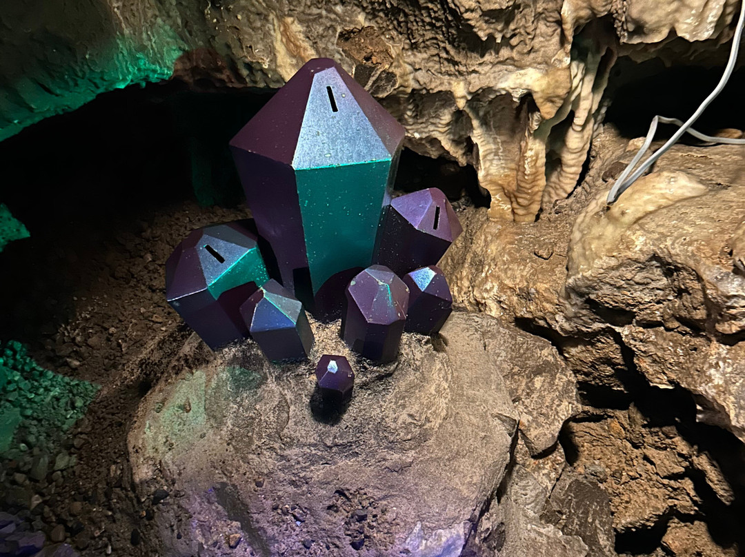 Stump Cross Caverns-Pateley Bridge必去景点