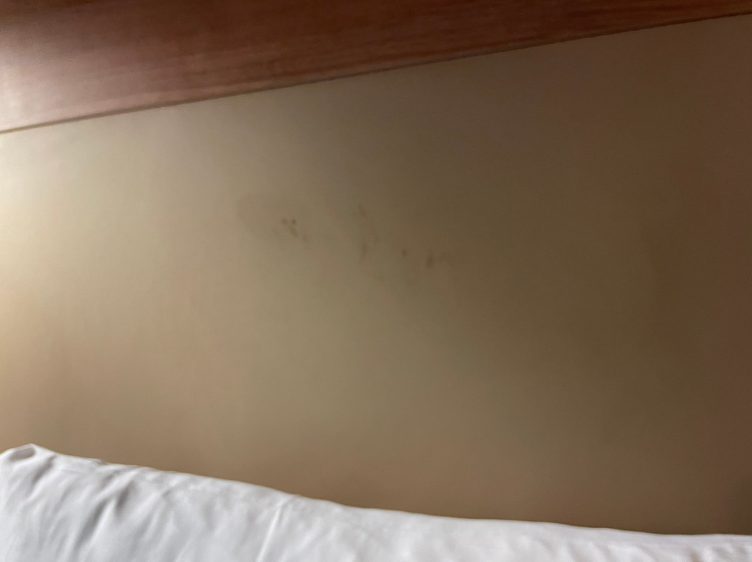 里尔南基钟楼酒店 - CHR主图