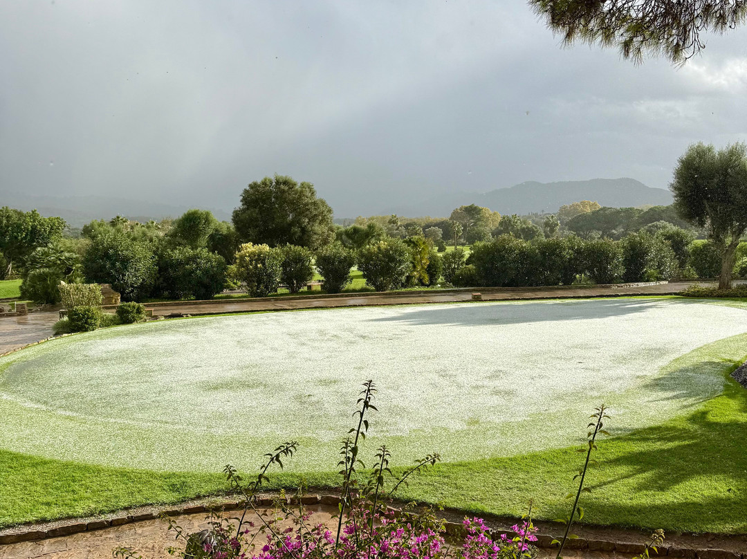 Golfschule Michel Monnard-卡普德佩拉必去景点