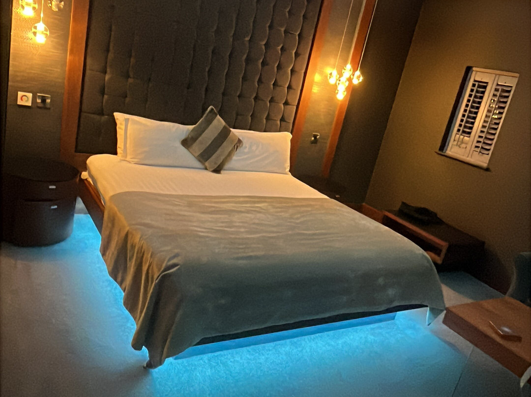 The Riverside Park Hotel & Leisure Club主图