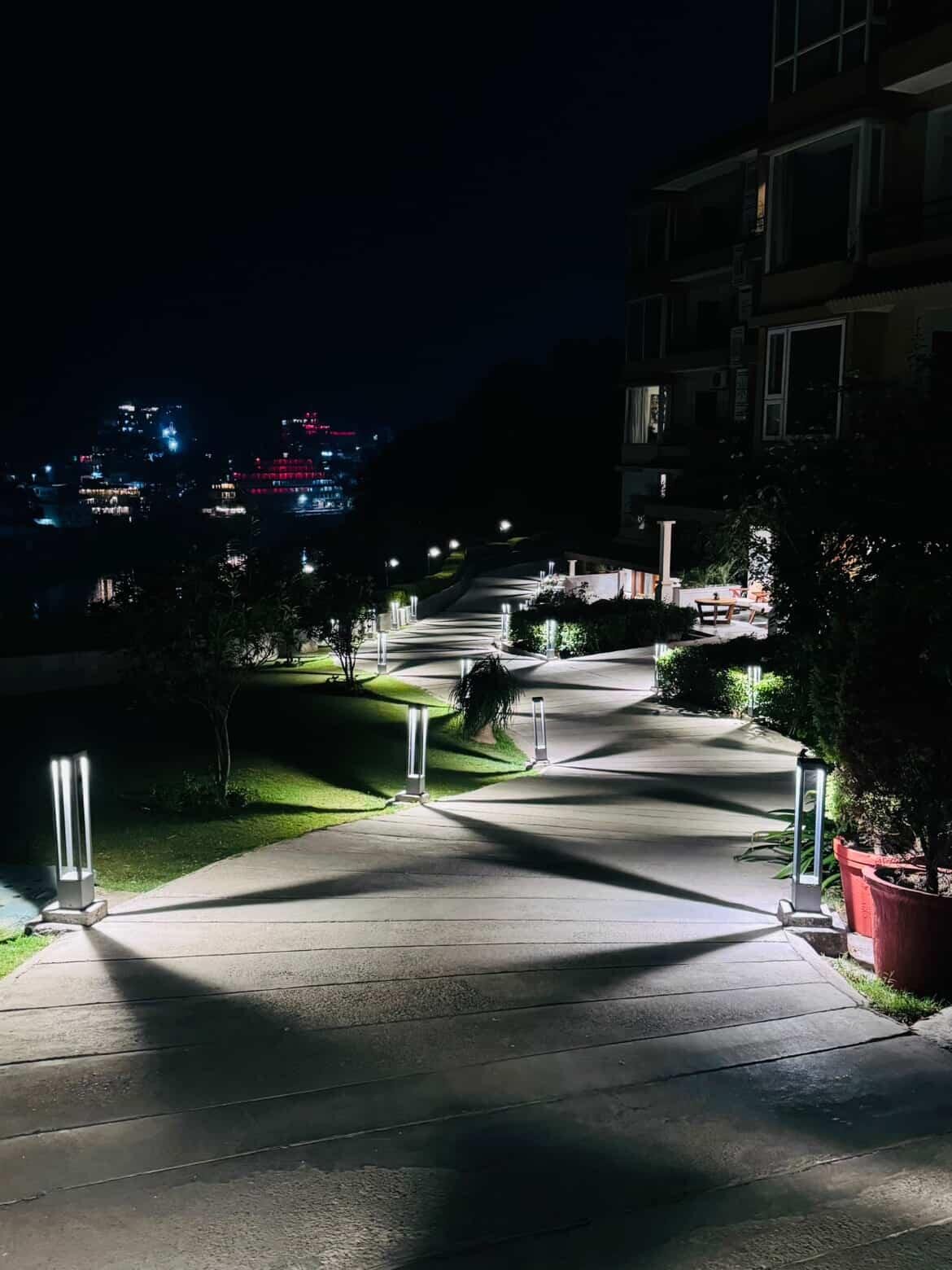 Aloha On The Ganges-官方