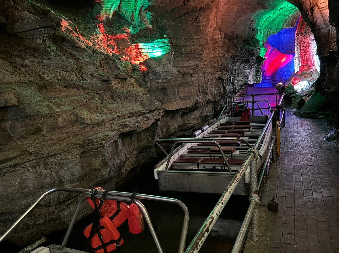 Howe Caverns-Howes Cave必去景点