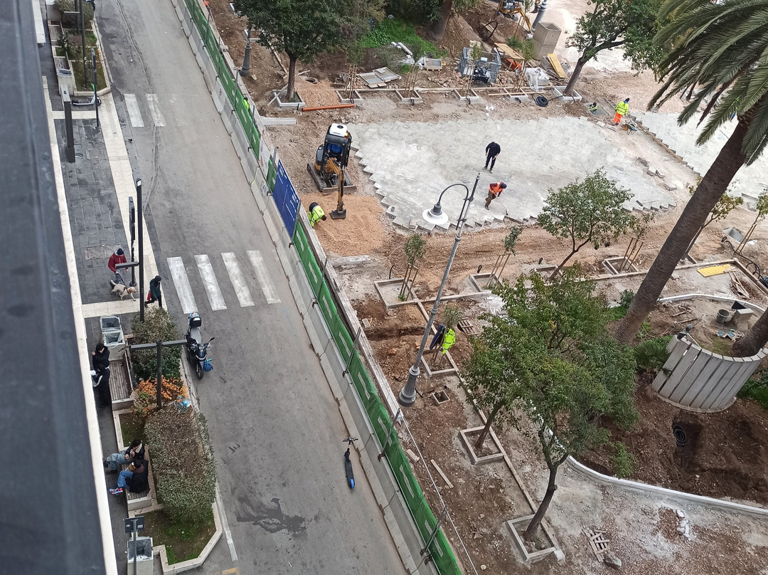 旅游车站酒店主图