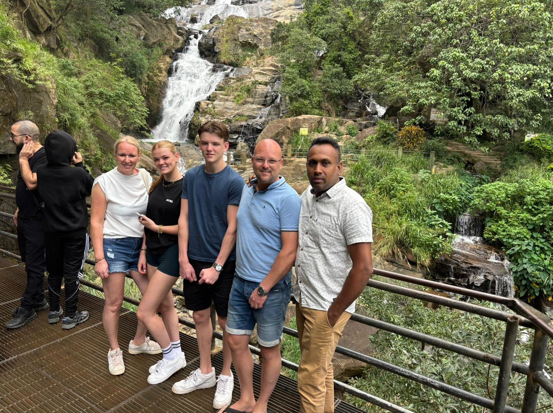 See Sri Lanka Tours-康提必去景点