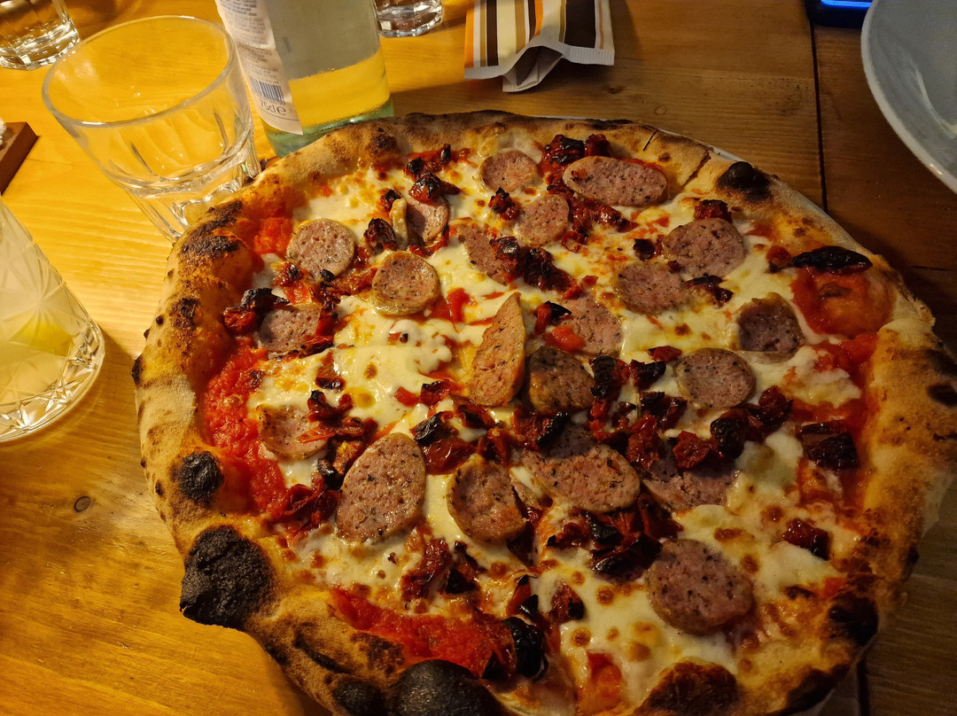 Palazzo Costanzo-姆迪纳必去景点