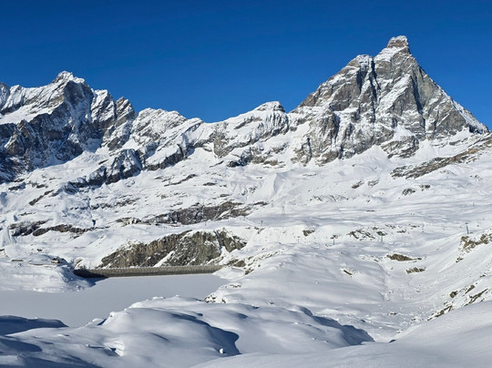 Hotel Miravidi主图