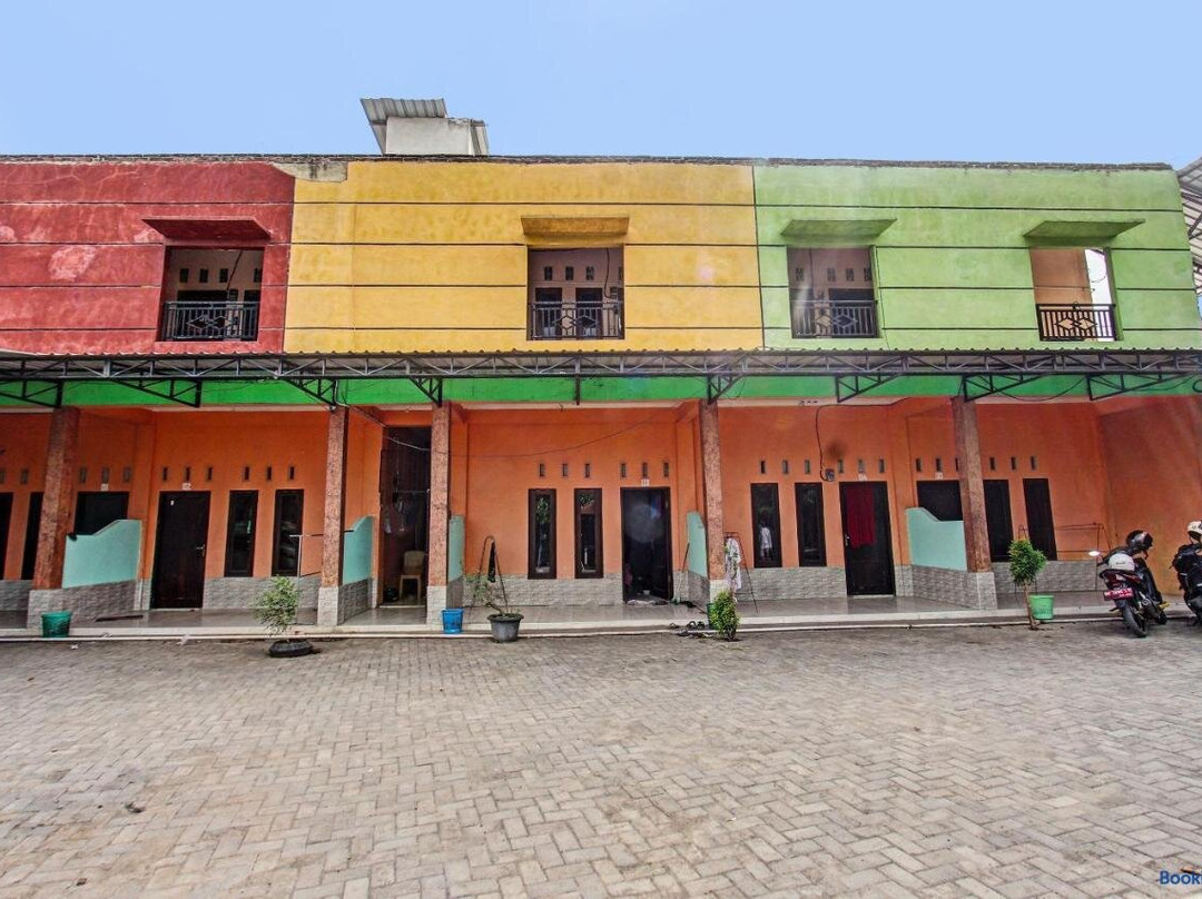 Hotel O Homestay Bang HajiNearLapangan Penujak ( Inen Gonggang)