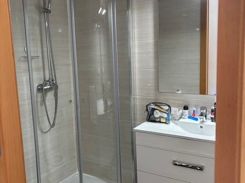 阳光田野旅馆 - 限成人主图