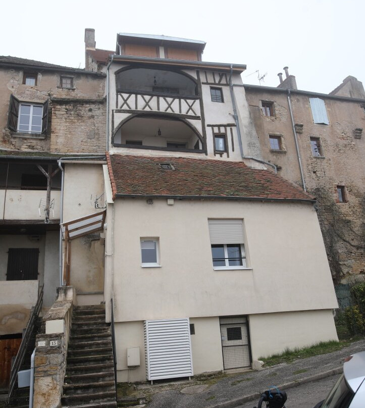 Rue des Fossés-Buxy必去景点