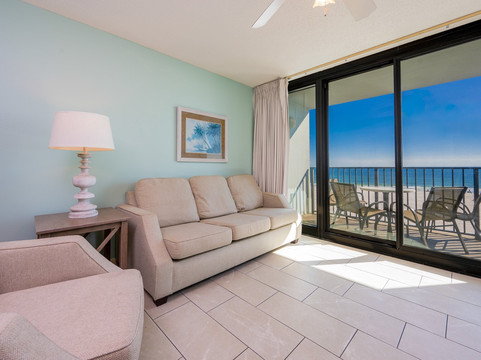 凤凰全套房酒店主图