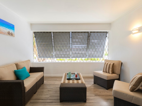 Dover Woods Apartments主图