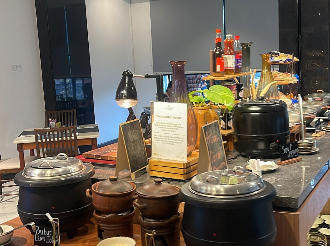 三宝拢科塔拉玛地铁公园景观酒店主图