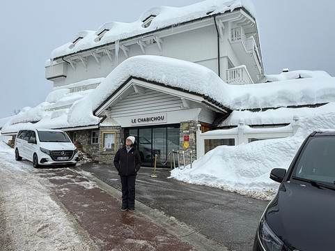 勒查比措酒店主图