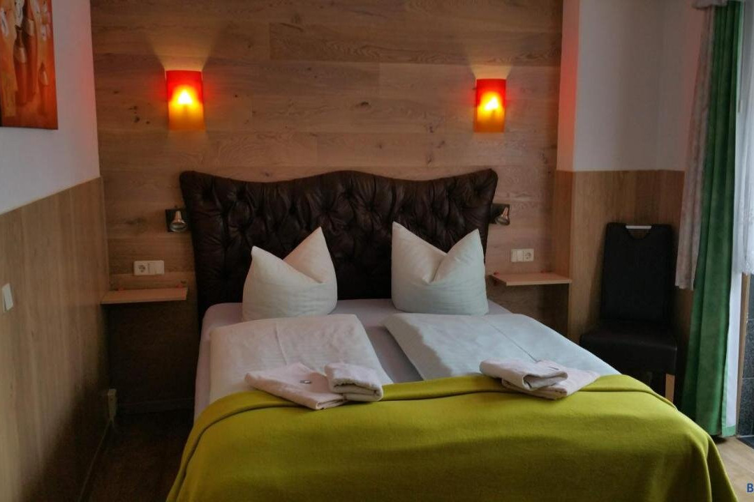 Landhotel Waldschlosschen mit Gaststube